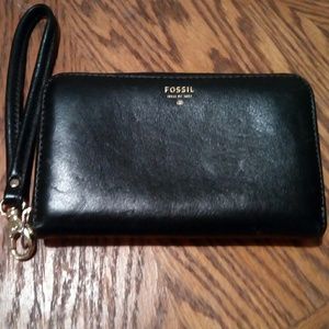 Fossil wristlets wallet